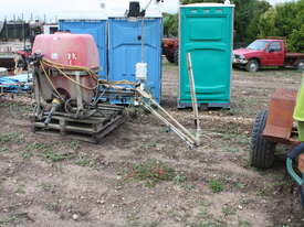 Silvan 400L Boom Spray - picture2' - Click to enlarge