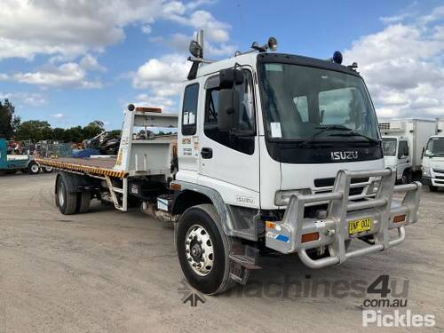 2005 Isuzu FVR900T