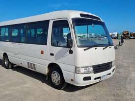 Toyota Coaster - picture0' - Click to enlarge