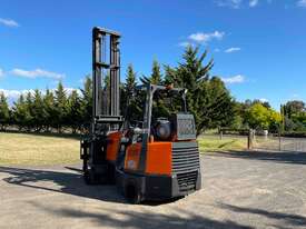 Aisle Master CombiLift Forklift 8500mm Lift - picture2' - Click to enlarge