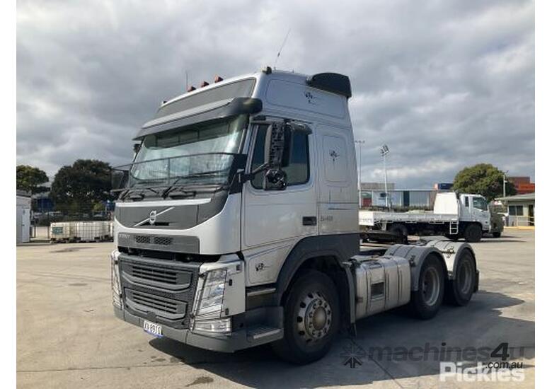 Buy Used Volvo 2015 Volvo FM 540 Drop Deck Trailer in , - Listed on ...