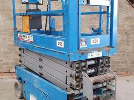 Genie GS1932 Electric Scissorlift - picture0' - Click to enlarge