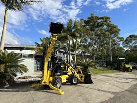 New Hyload Mini Backhoe Loader  - picture2' - Click to enlarge