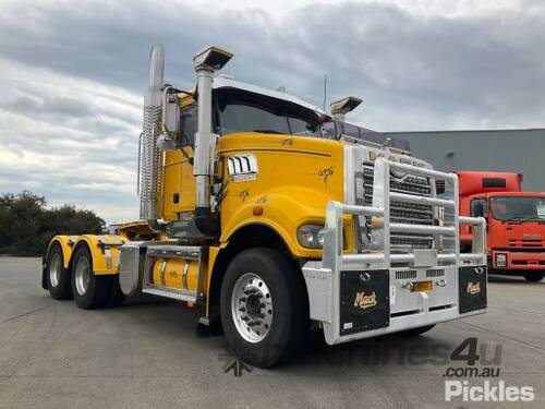 2017 Mack CMHT Trident