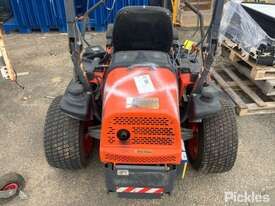 Kubota ZD1211 - picture2' - Click to enlarge