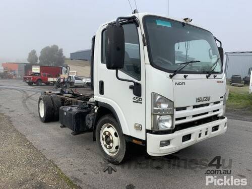 2009 Isuzu NQR 450 Long Cab Chassis