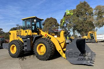 215HP Cummins Engine UWL500 5.0T Rated Load Wheel Loader 400km Free Delivery