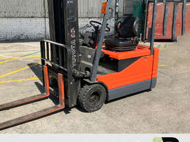 1999 TOYOTA Electric Forklift (5FBE18) - picture0' - Click to enlarge