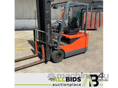 1999 TOYOTA Electric Forklift (5FBE18)