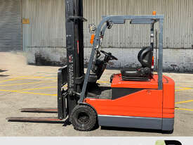 1999 TOYOTA Electric Forklift (5FBE18) - picture0' - Click to enlarge