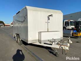 Unbranded Tandem Axle Enclosed Trailer - picture0' - Click to enlarge