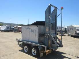 Just Trailers BIN Lifter - picture1' - Click to enlarge