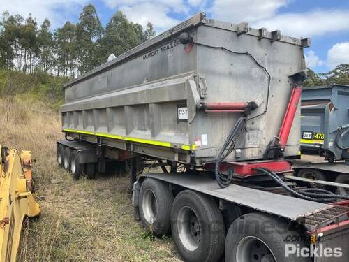 2006 Muscat MT2103 Tri Axle Side Tipper