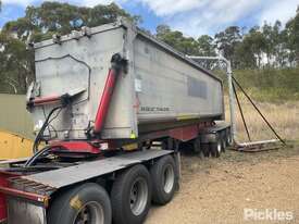 2006 Muscat MT2103 Tri Axle Side Tipper - picture1' - Click to enlarge