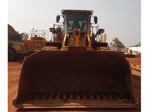 Caterpillar 966M Wheel Loader