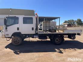 2014 Isuzu NPS300 Crew Cab Table Top - picture2' - Click to enlarge