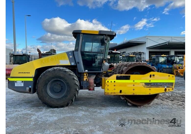 caption 2017 DYNAPAC CA5000PD PADFOOT ROLLER U4537