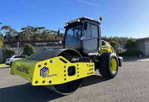 New MULTIPAC 114H-2 Smooth Drum Roller