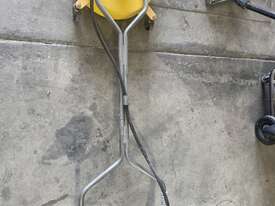 Floor Water Jet Washer - picture0' - Click to enlarge