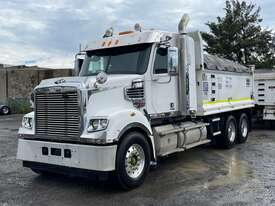2013 Freightliner FLX Coronado Tipper Day Cab - picture1' - Click to enlarge