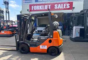 2012 Toyota 2.5 Compact forklift for sale