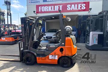 2012 Toyota 2.5 Compact forklift for sale