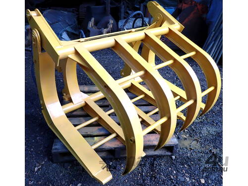 Almost New 1600mm Tractor Loader Telehandler Hydraulic Log Grab Grapple