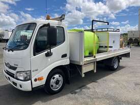 2018 Hino Dutro 300 Series 616 Water Cart - picture1' - Click to enlarge