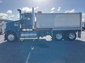 2015 Mack Trident Tipper - picture2' - Click to enlarge