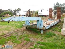 1976 Freighter Bogie Low Loader - picture1' - Click to enlarge