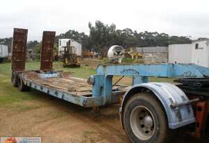(3377) 1976 Freighter Bogie Low Loader (REDUCED PRICE) (Maryborough, VIC)