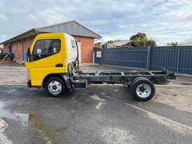 2017 Mitsubishi Fuso Canter Cab Chassis Day Cab - picture2' - Click to enlarge