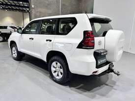 2020 Toyota Landcruiser Prado GX Diesel (Ex Defence) - picture1' - Click to enlarge