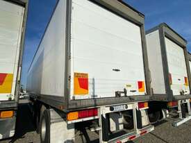 2008 Maxitrans ST3 Tri Axle Refrigerated Pantech Trailer - picture2' - Click to enlarge