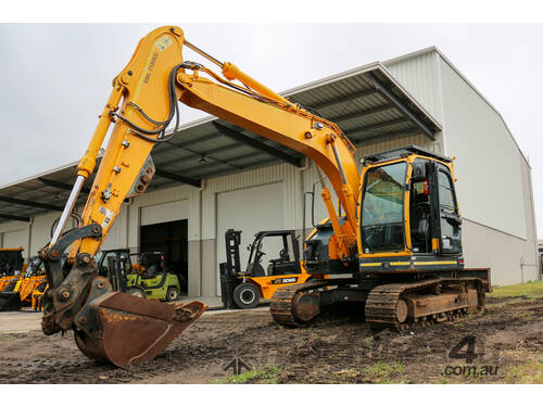 caption 2018 Hyundai Excavator 14T + GP Bucket, Good Condition! NSW