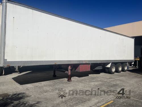 2017 Maxicube 48ft Tri-Axle Refrigerated Trailer