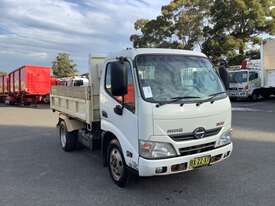 2014 Hino 300 series Tipper - picture0' - Click to enlarge