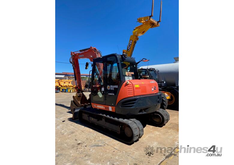 caption 2017 KUBOTA KX080 Excavator with Tilt Hitch & Bucket Set
