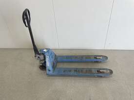 Pallet Jack - picture0' - Click to enlarge