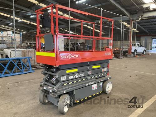 2022 Skyjack SJ3226 Scissor Lift