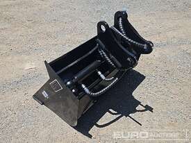 Unused GIYI Hydraulic Tiltiing Bucket to suit 5T Excavator  - picture1' - Click to enlarge