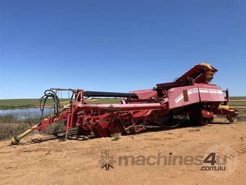 Grimme GT170 Trailing Potato