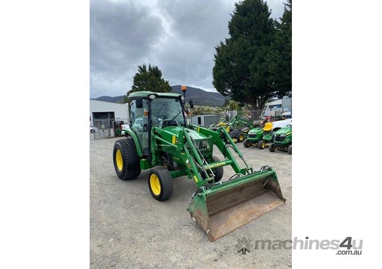 caption 2015 John Deere 4066R Compact Ut Tractors