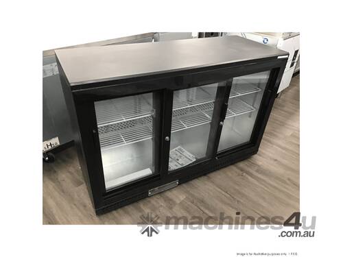Three sliding door bar cooler - SC316SD