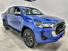 2023 Toyota Hilux SR5 4x4 Dual Cab Utility (Diesel) (Auto) - picture2' - Click to enlarge