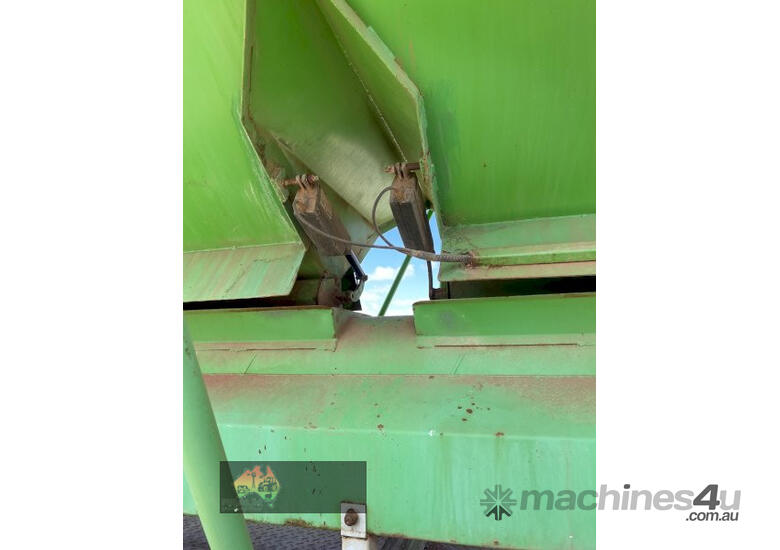 (8840) Riteway seed & super unit -  ( NOTE NO BUYERS PREMIUM ) (Nurom, SA)