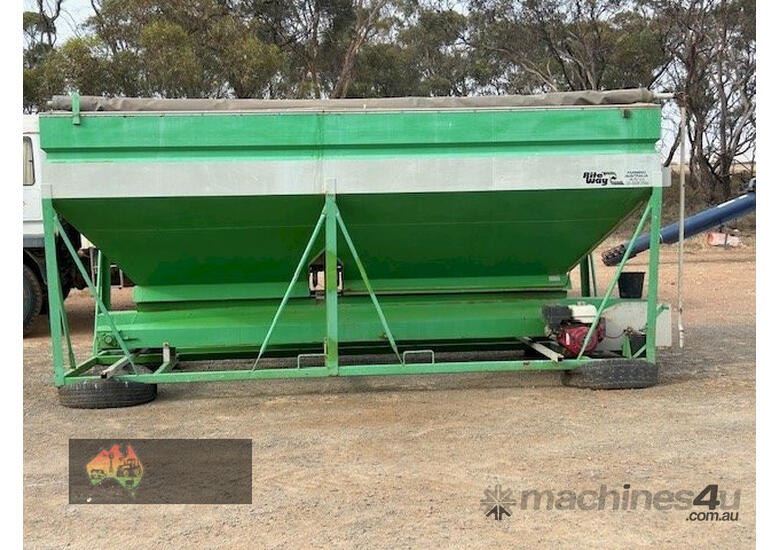 (8840) Riteway seed & super unit -  ( NOTE NO BUYERS PREMIUM ) (Nurom, SA)