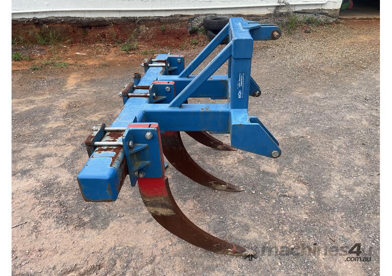 3 tine tractor ripper 