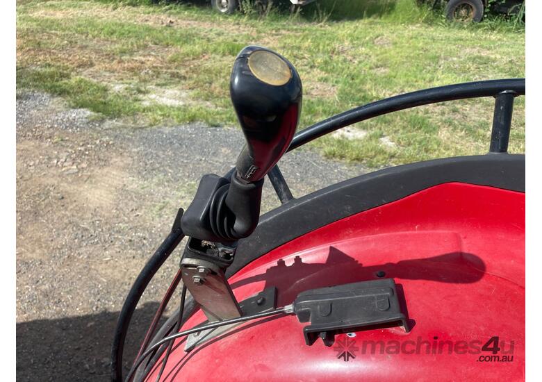 caption 2011 Case IH JX80 Tractor / Loader