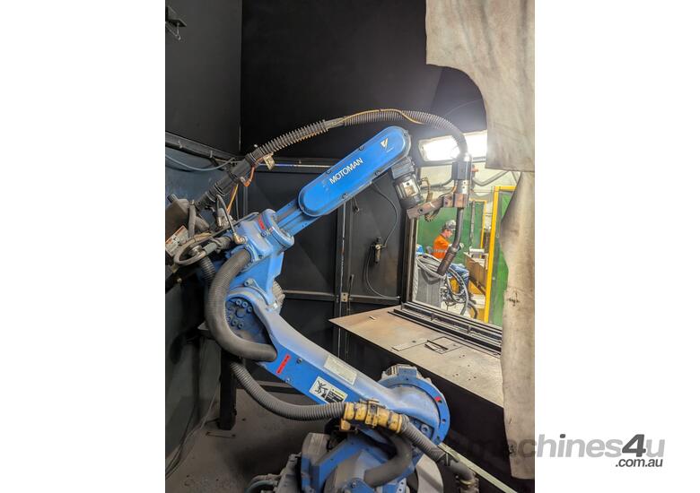 Yaskawa Motoman NX100 CNC Robotic Welding Cell- High-Performance, Fully Enclosed System!